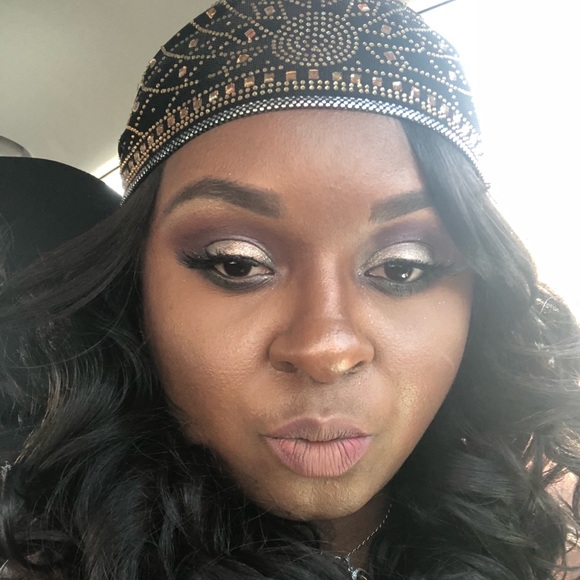 Meet your Posher, Emerald - Picture 1 of 1